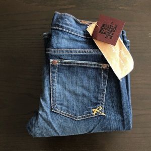 NWT Ruehl Jane Boot Premium Jeans 👖